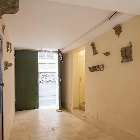 - Via Del Monte Della Farina *