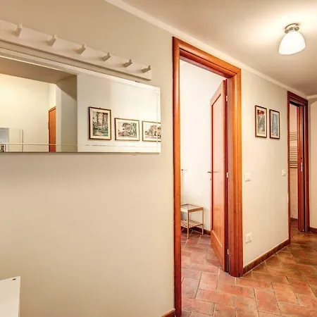 - Via Del Monte Della Farina Roma