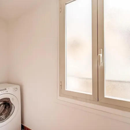 Via Del Monte Della Farina *