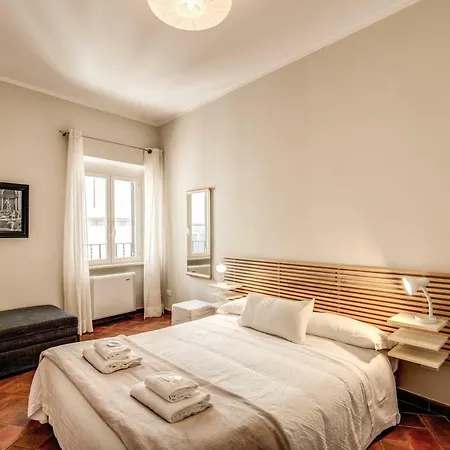 Via Del Monte Della Farina *