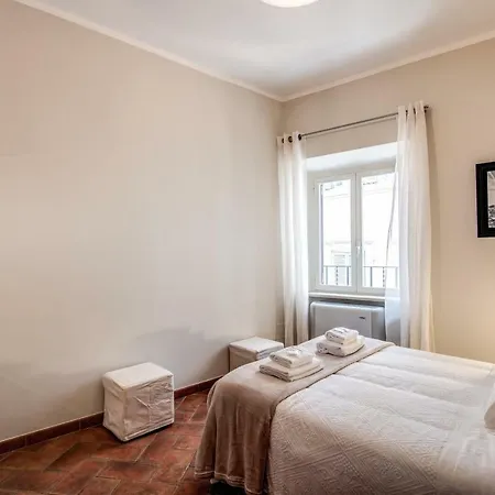 Via Del Monte Della Farina Appartamento Roma