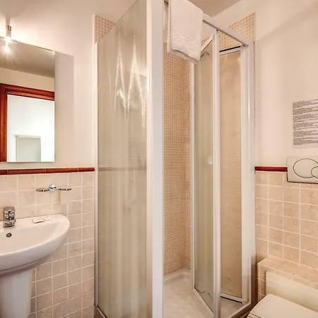 Via Del Monte Della Farina Appartamento