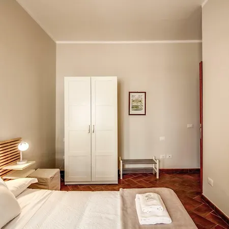 Appartamenti - Via Del Monte Della Farina Apartment