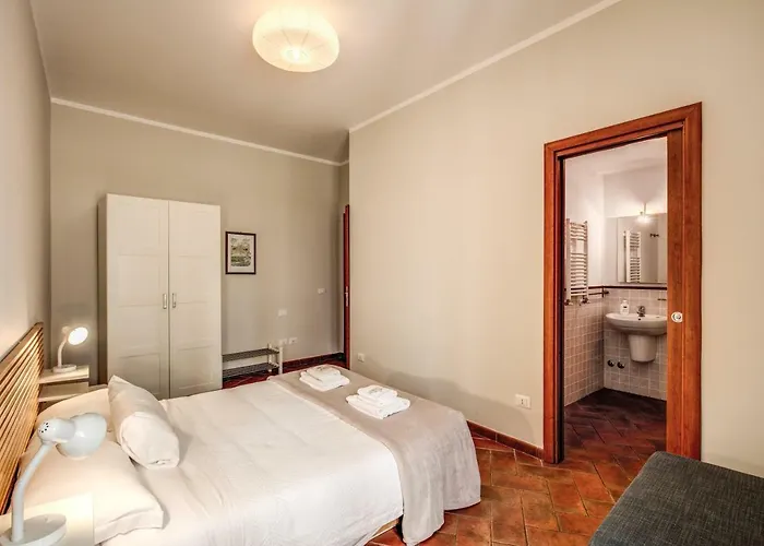 - Via Del Monte Della Farina *