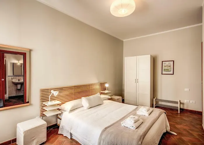 Appartement - Via Del Monte Della Farina Rome